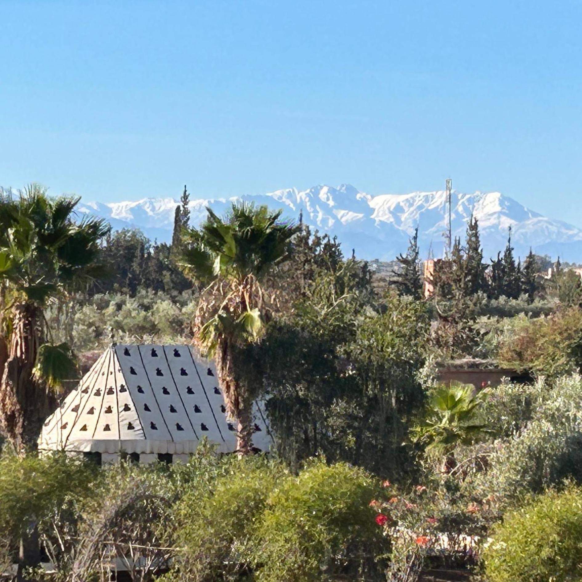 Les Jardins D'issil Guest house