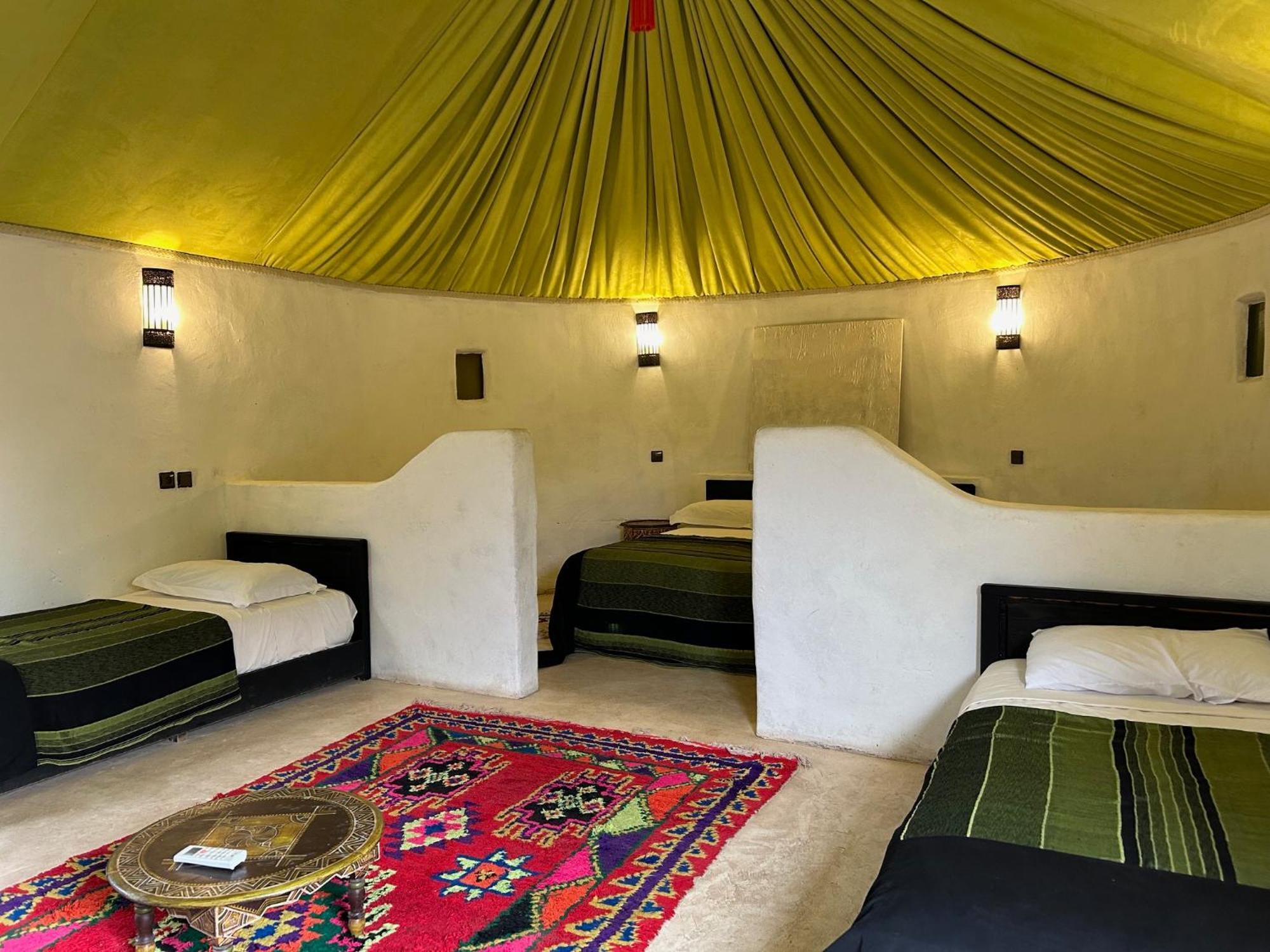 Les Jardins D'issil Guest house