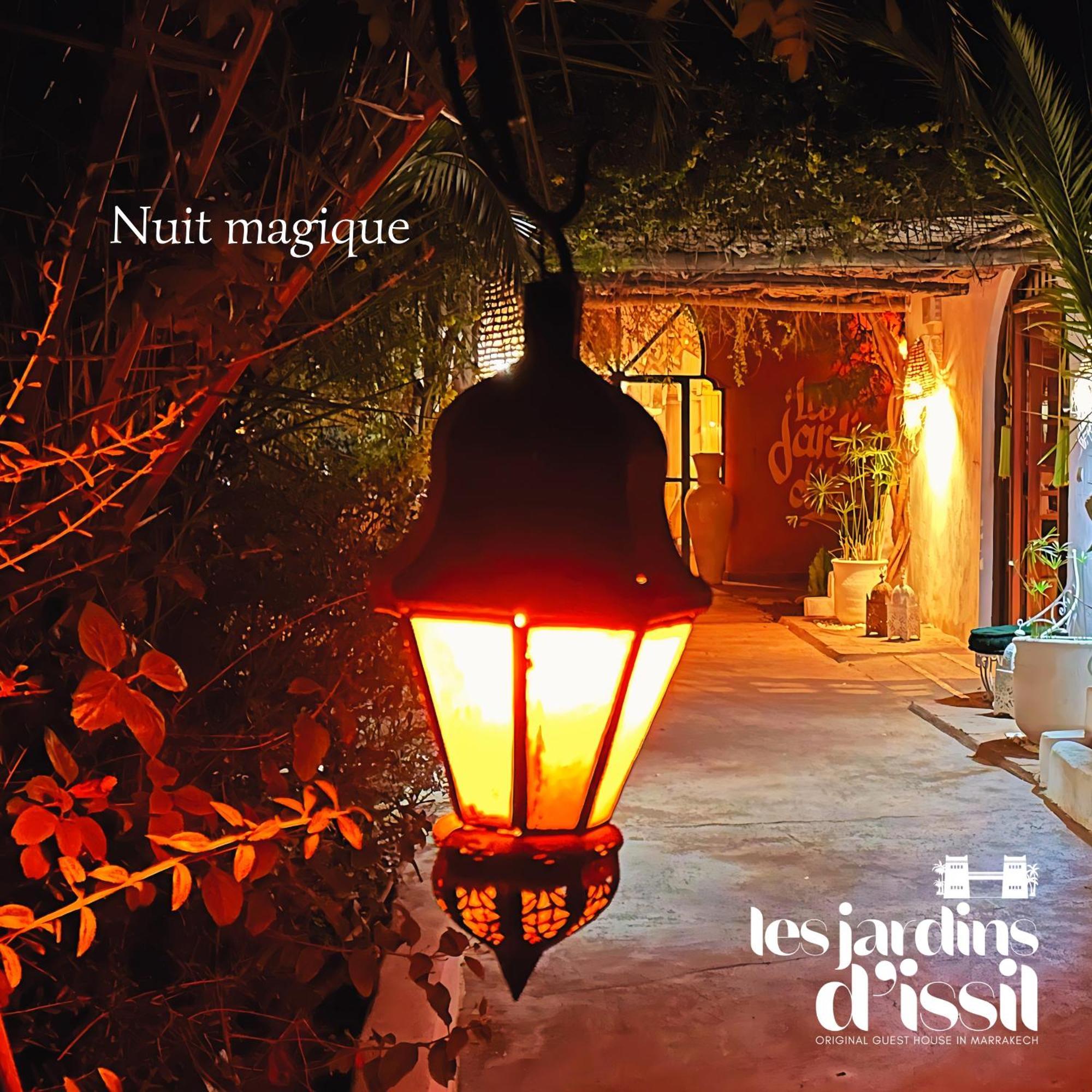 Guest house Les Jardins D'issil