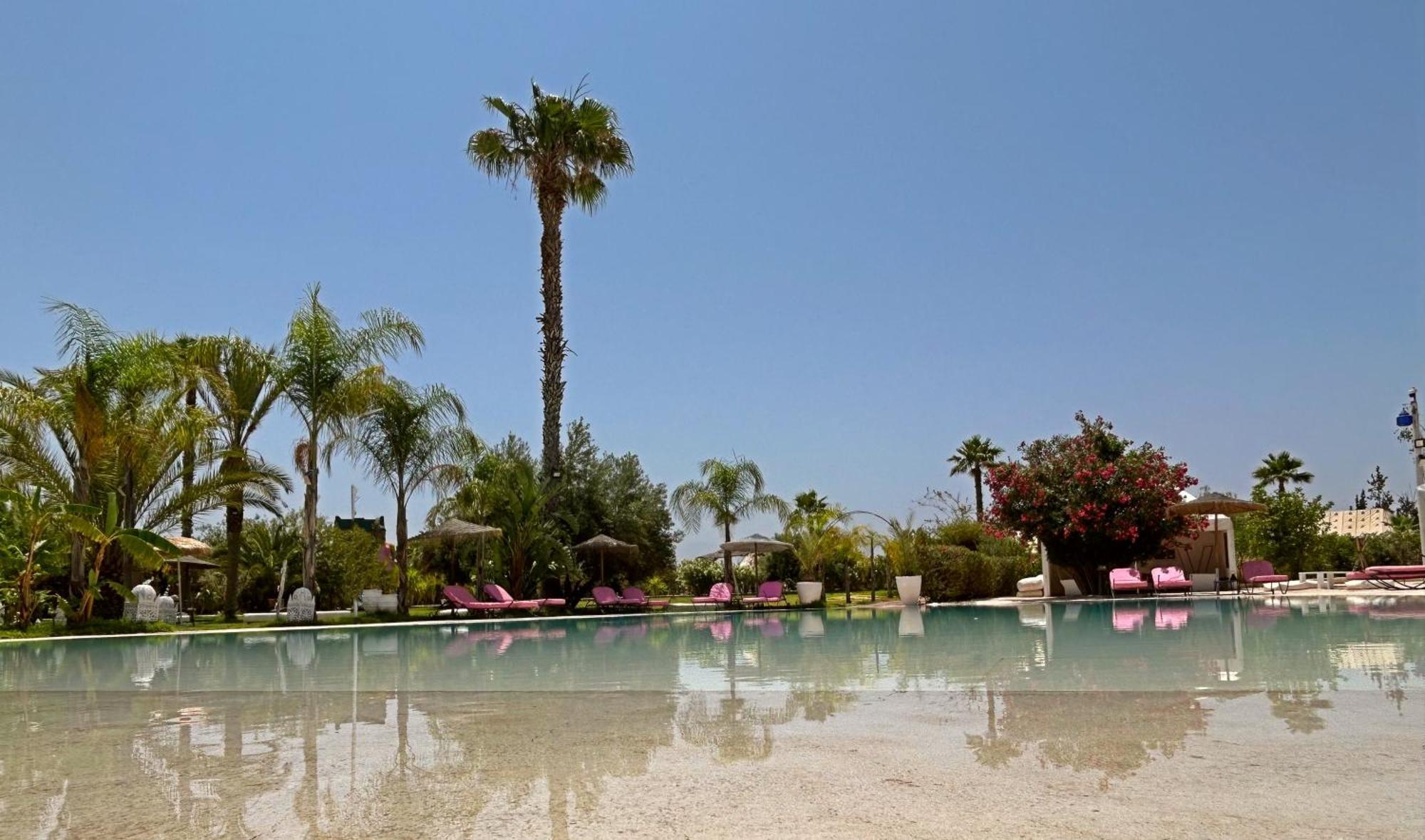 Les Jardins D'issil Guest house