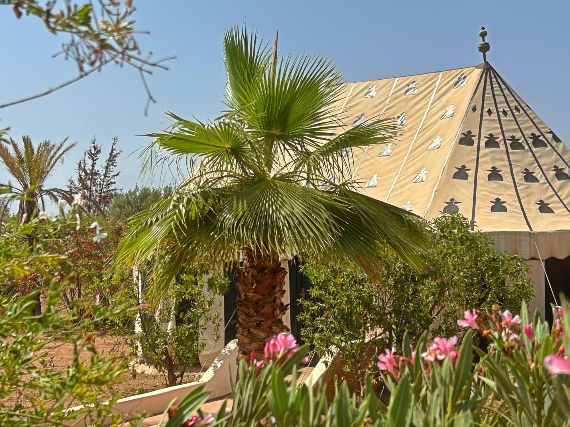 Les Jardins D'issil Guest house 3*
